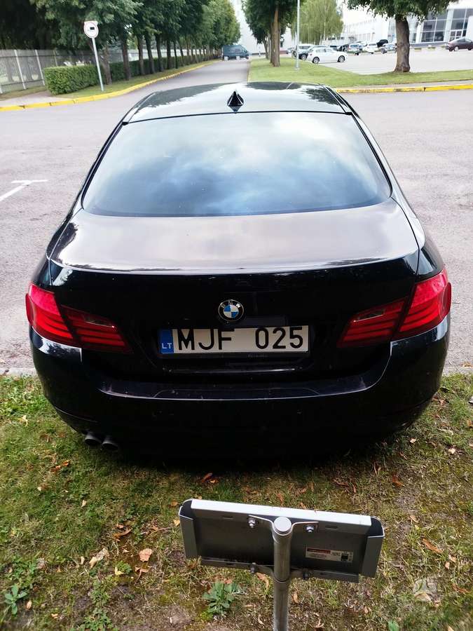BMW 520, 2.0 l., Седан