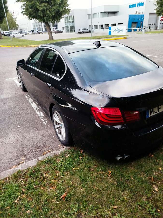 BMW 520, 2.0 l., Седан
