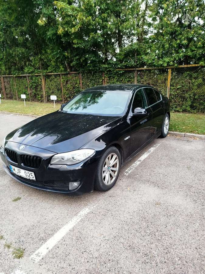 BMW 520, 2.0 l., Седан