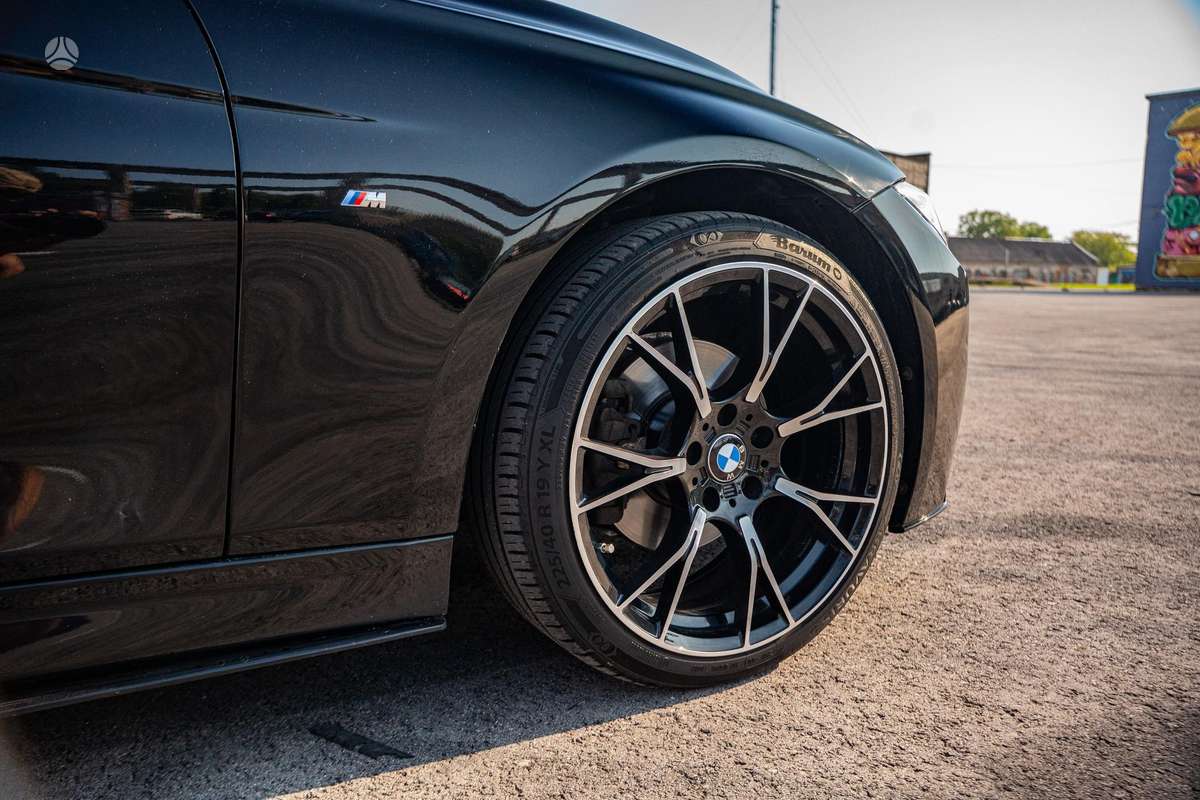 BMW 320, 2.0 l., Седан