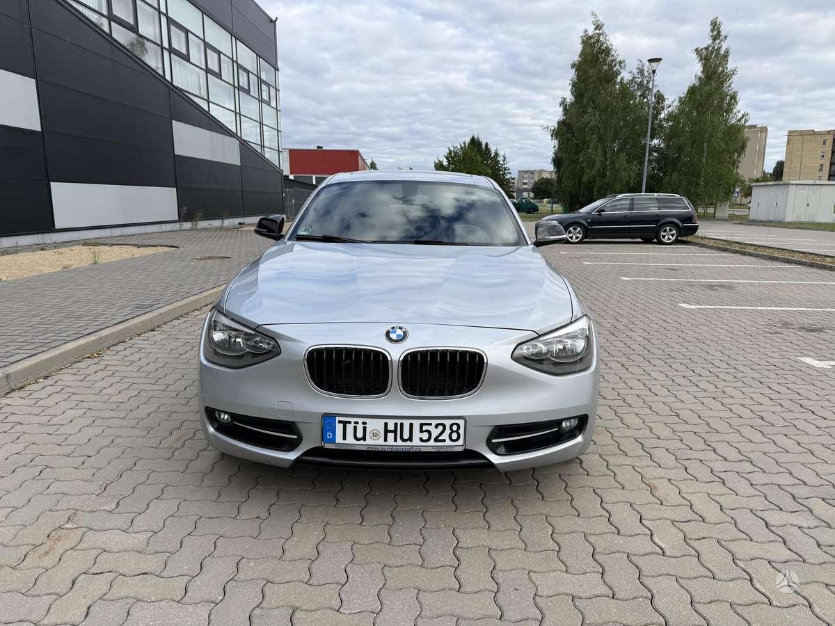 BMW 118, 1.6 l., hatchback