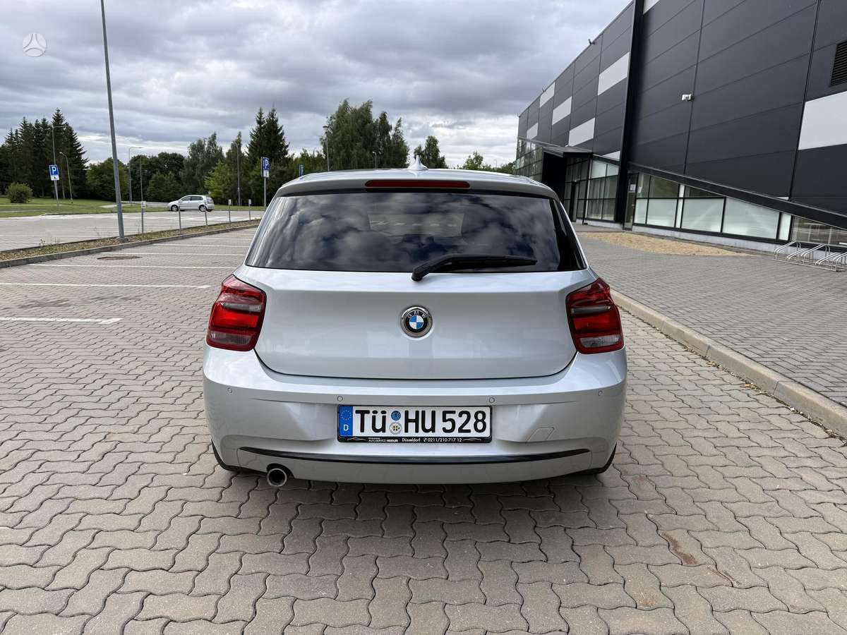 BMW 118, 1.6 l., hatchback