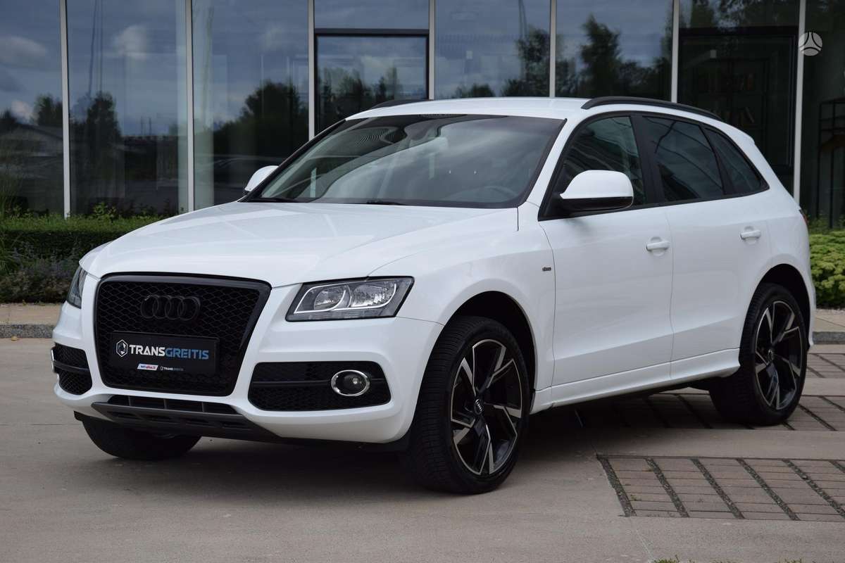 Audi Q5, 2.0 l., off-road / crossover