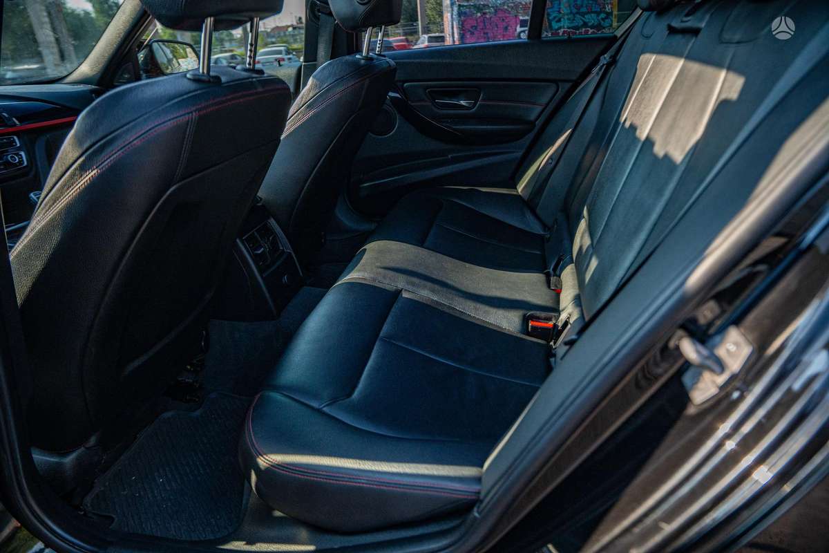BMW 320, 2.0 l., Седан
