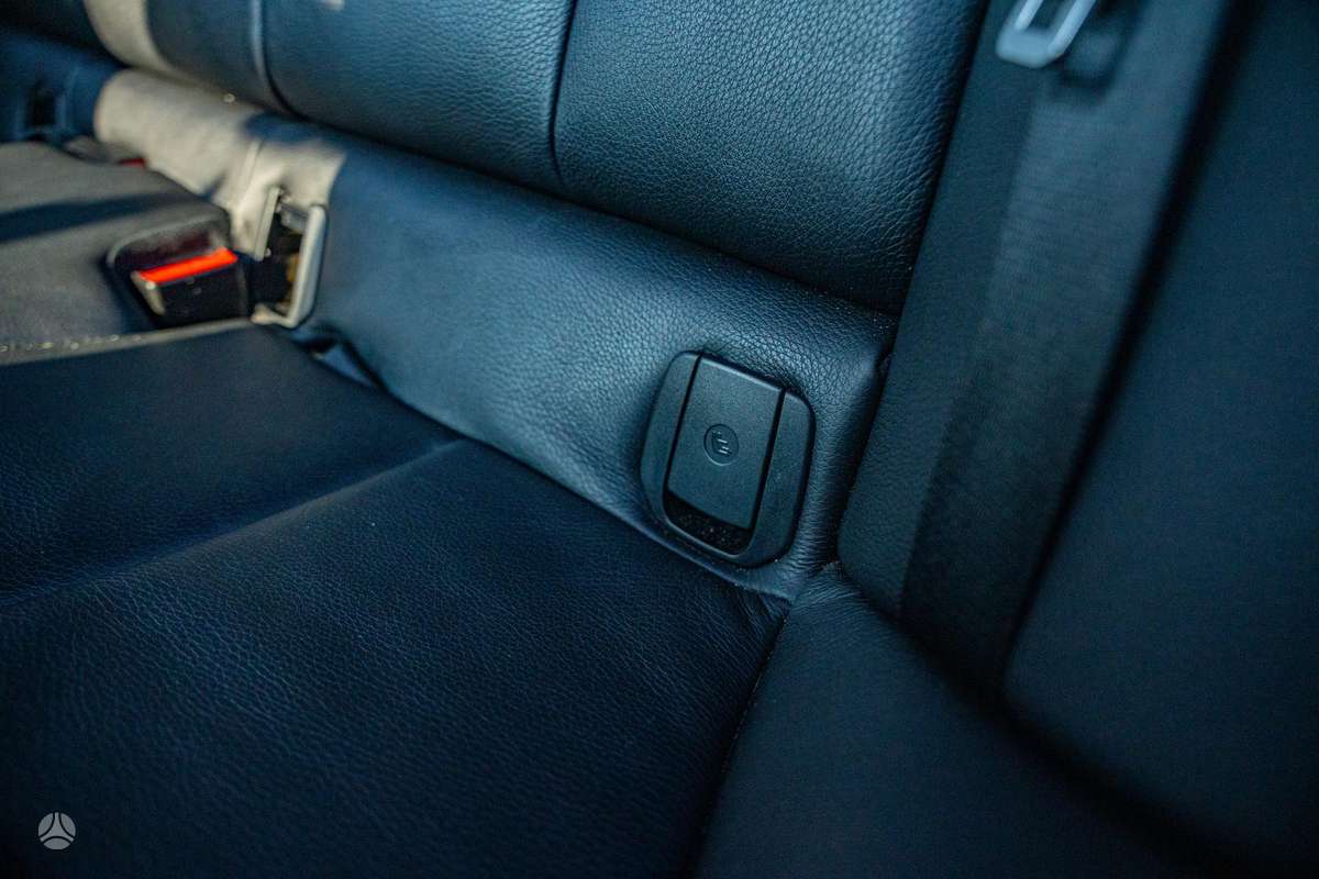BMW 320, 2.0 l., Седан