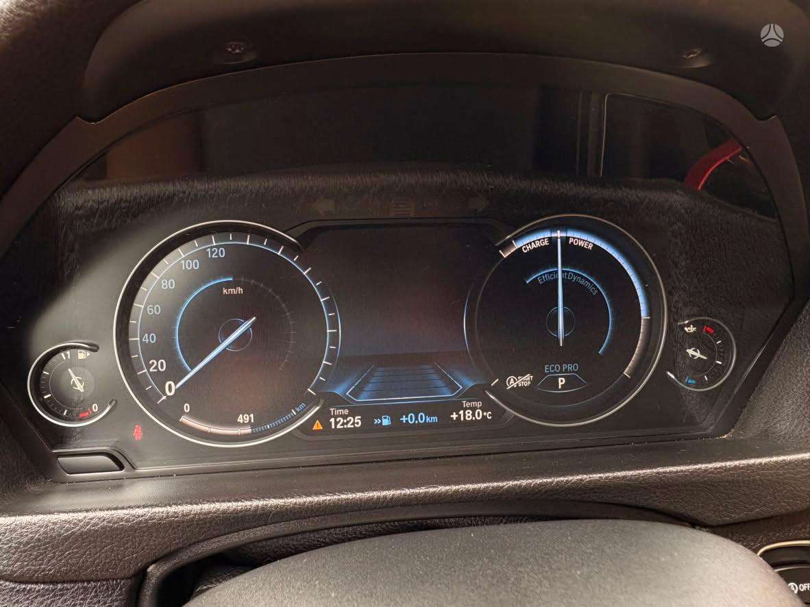 BMW 320, 2.0 l., Седан
