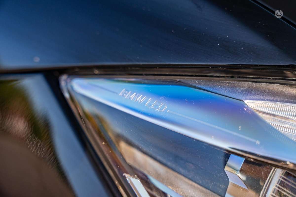 BMW 320, 2.0 l., Седан