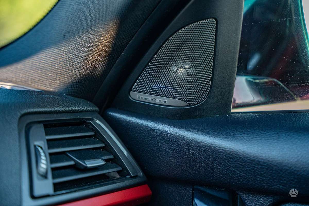 BMW 320, 2.0 l., Седан