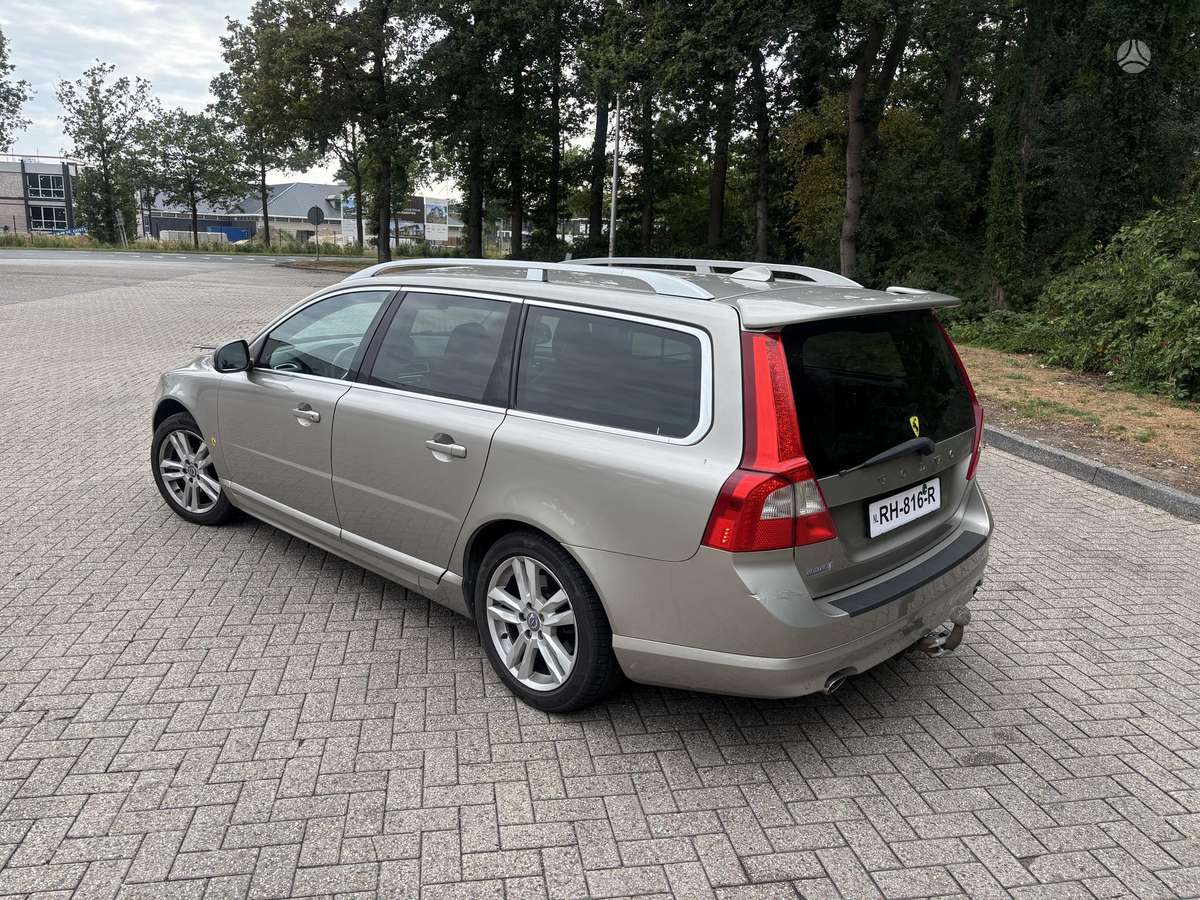 Volvo V70, 2.4 l., wagon