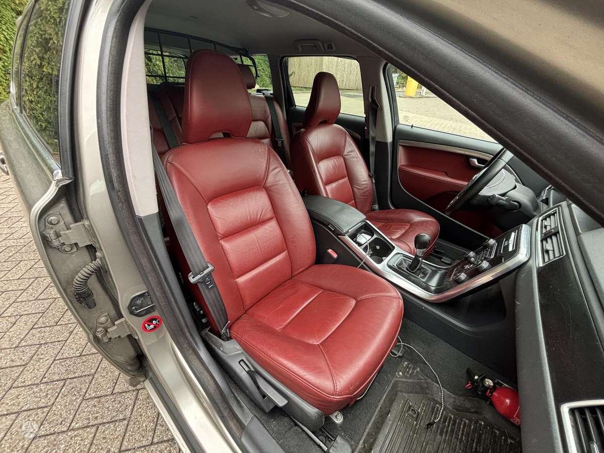 Volvo V70, 2.4 l., Универсал