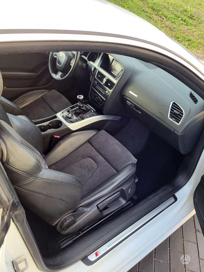 Audi A5, 2.0 l., coupe