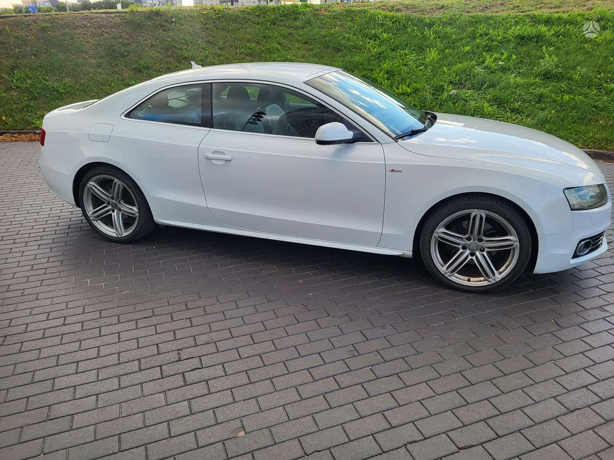 Audi A5, 2.0 l., coupe
