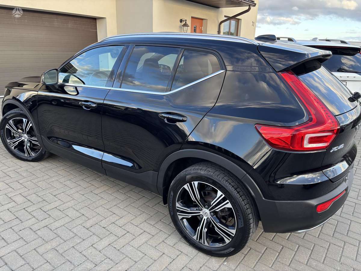 Volvo XC40 - 2