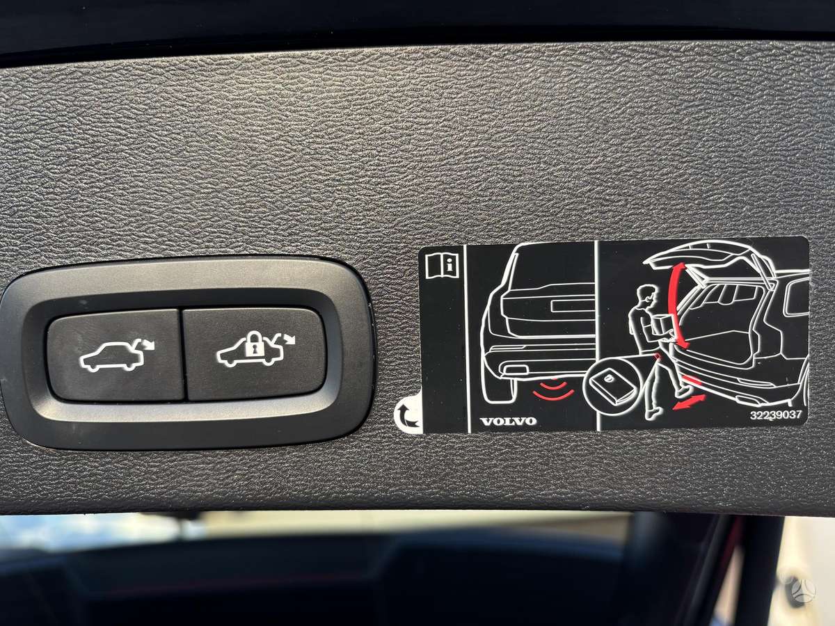 Volvo XC40 - 12