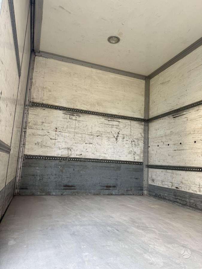 Scania P270, isothermal trucks