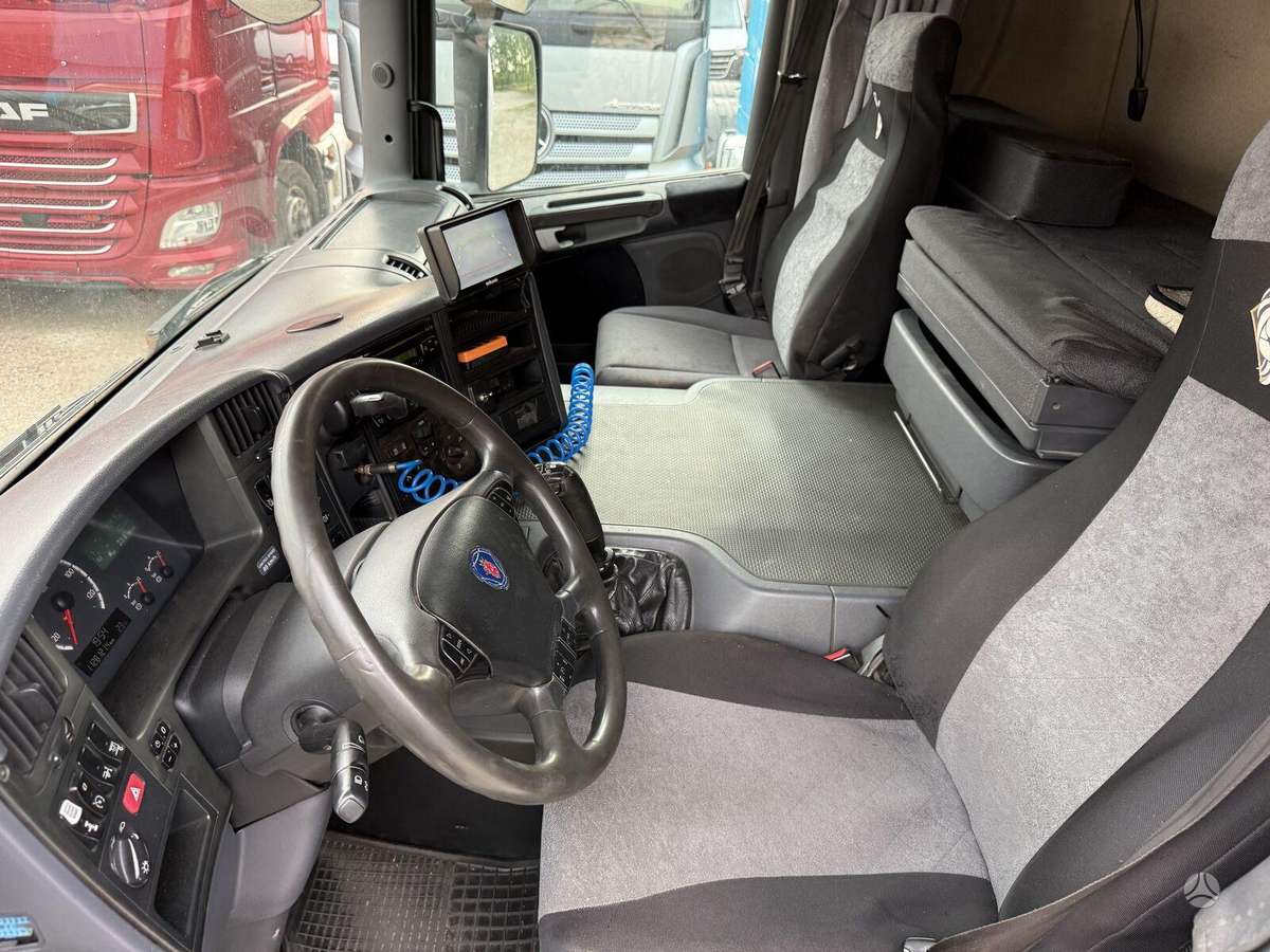 Scania P340, isothermal trucks
