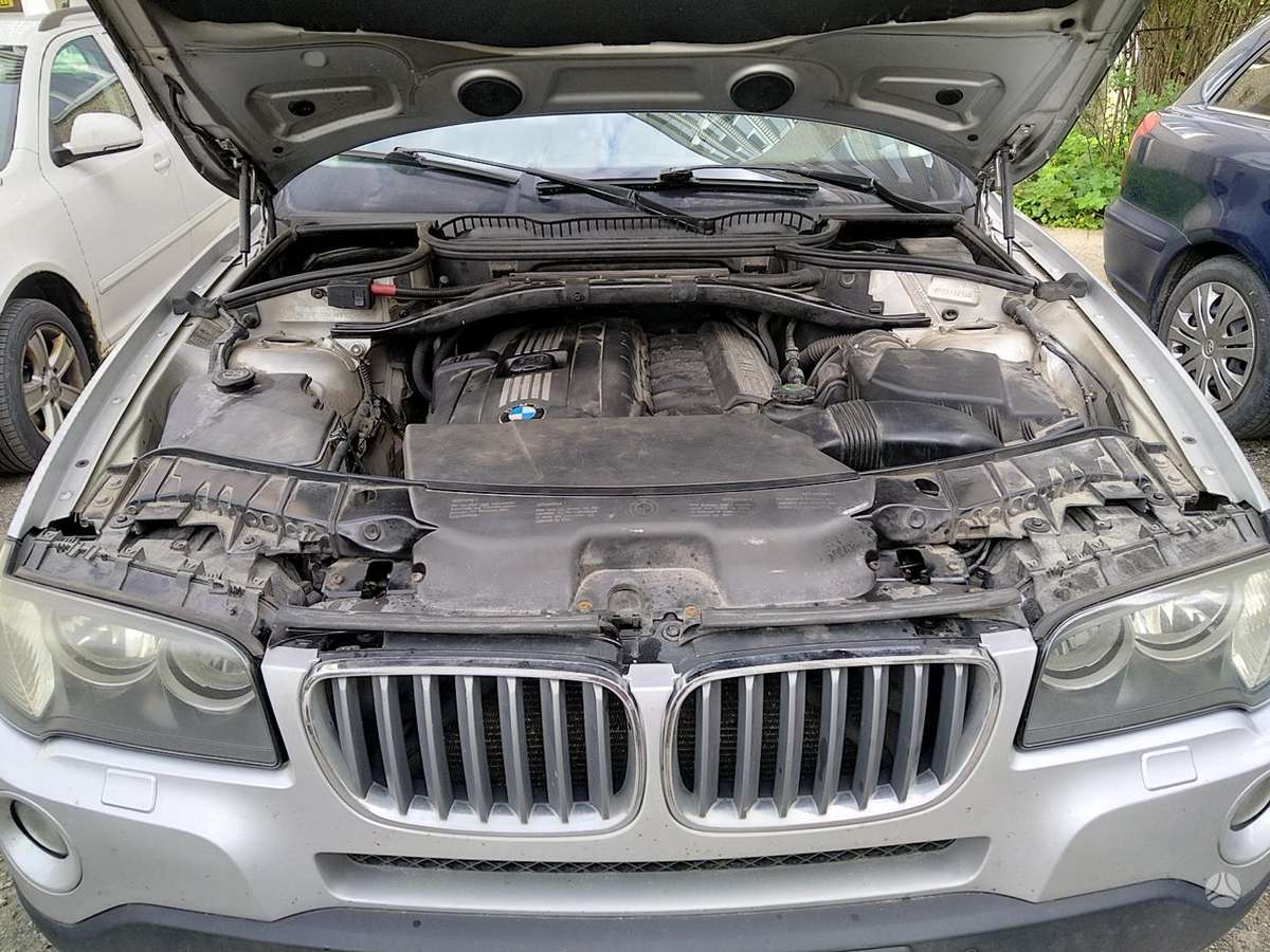 BMW X3, 2.5 l., off-road / crossover
