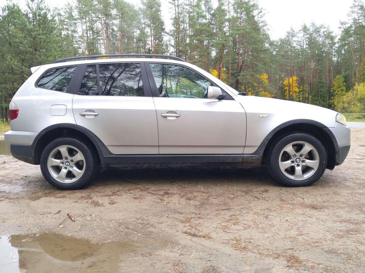 BMW X3, 2.5 l., off-road / crossover