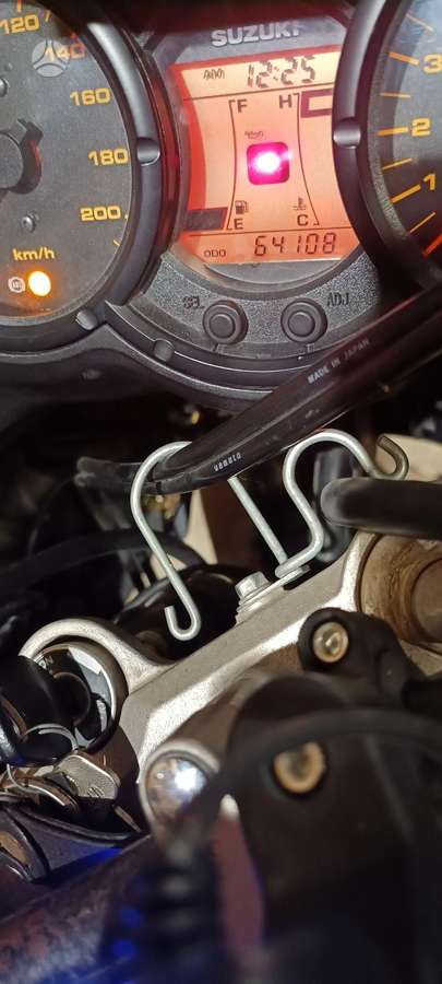 Suzuki DL (V-Strom) 650cc, enduro / adventure