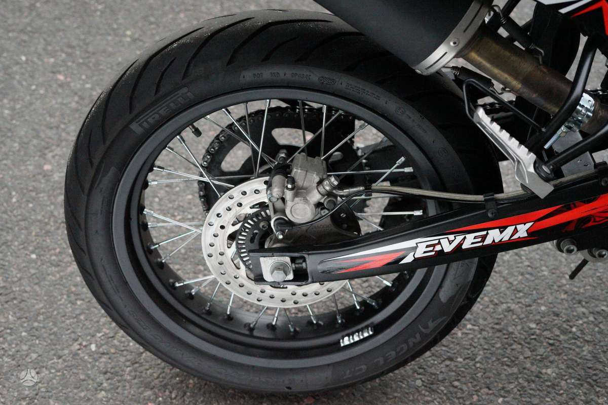 Aprilia SX 125cc, supermoto