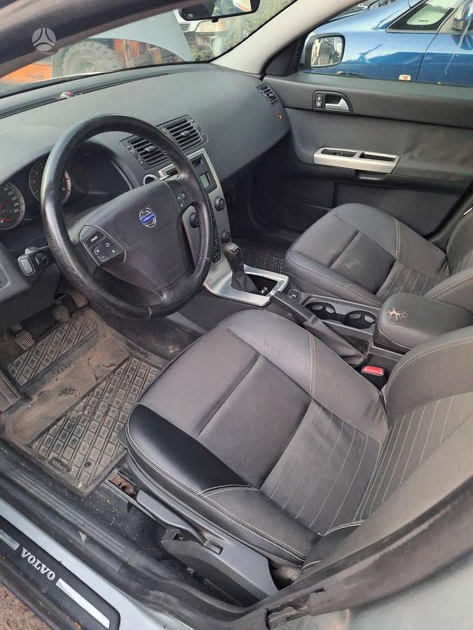 Volvo S40