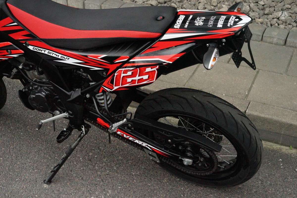 Aprilia SX 125cc, supermoto