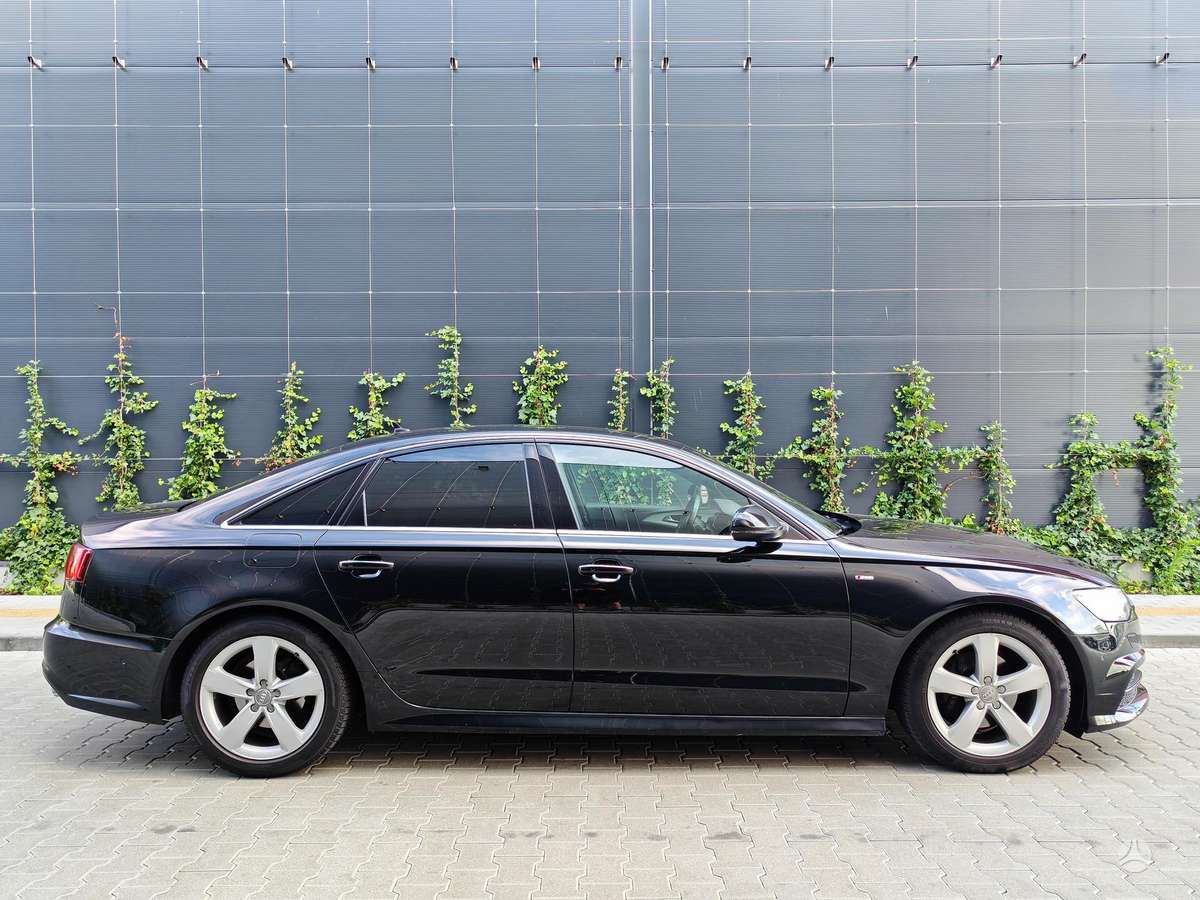 Audi A6, 2.0 l., Седан