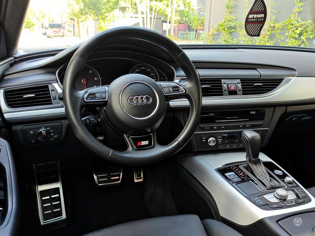 Audi A6, 2.0 l., Седан
