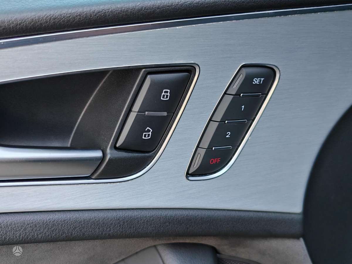 Audi A6, 2.0 l., Седан