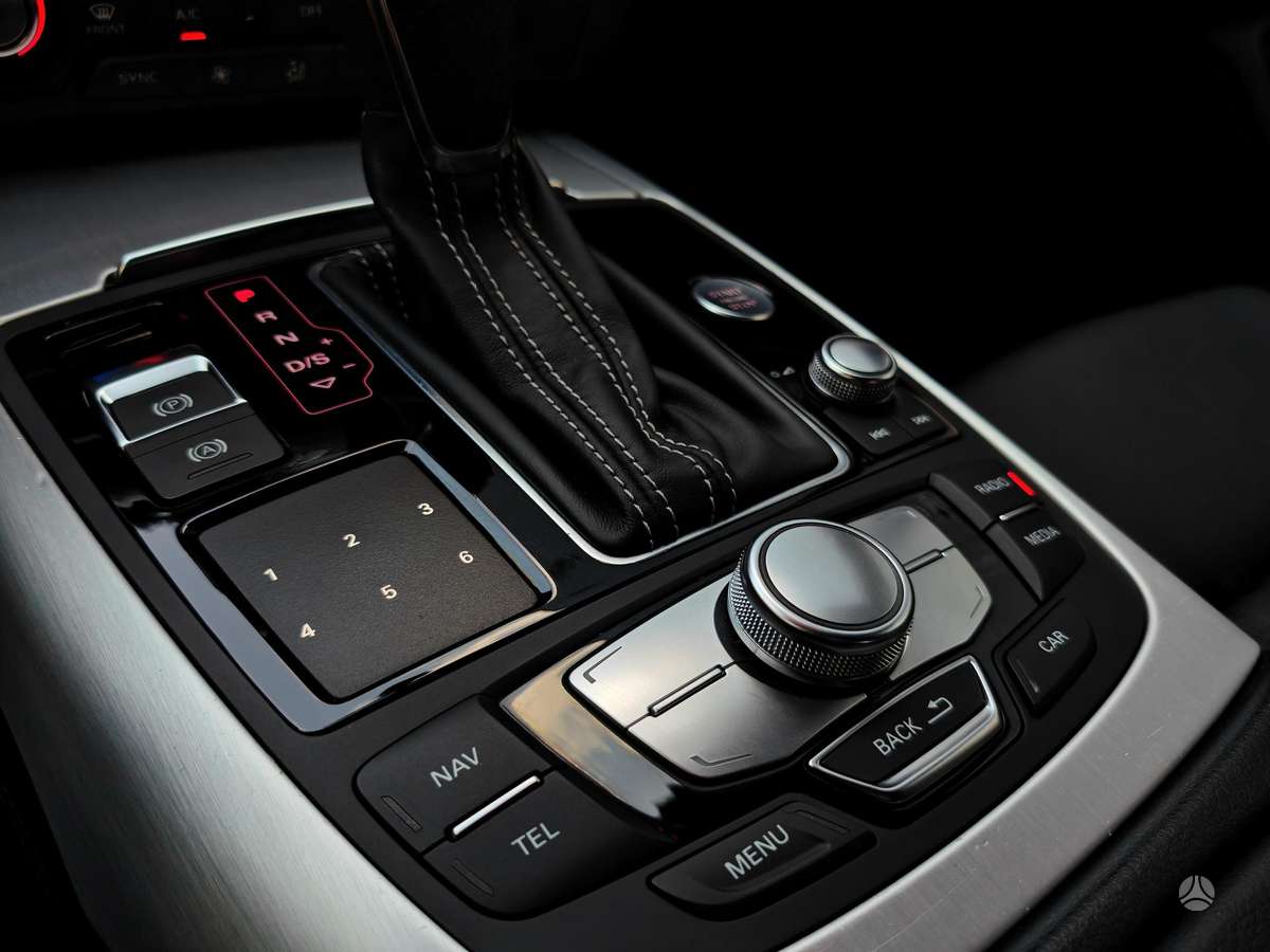 Audi A6, 2.0 l., Седан