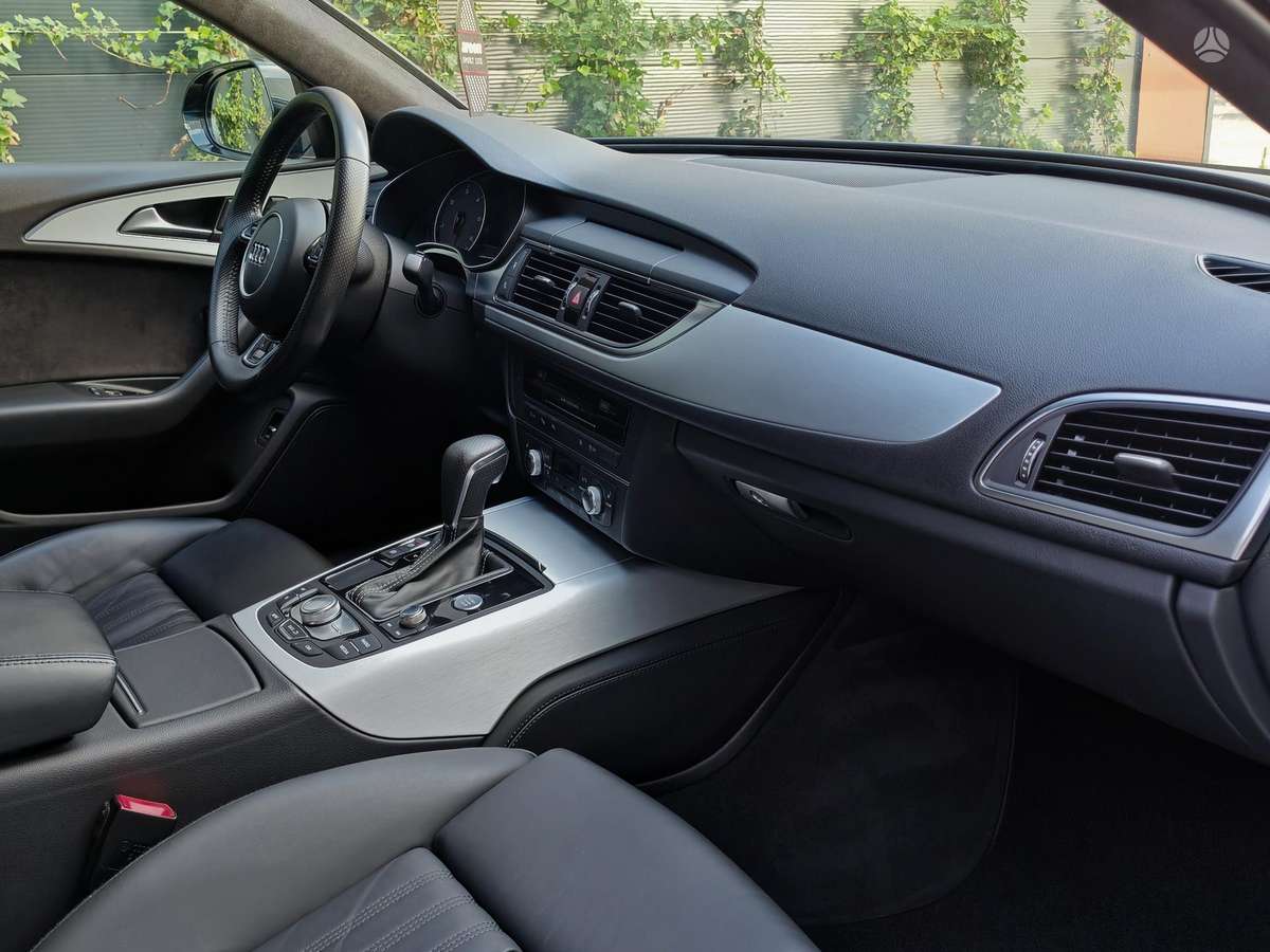 Audi A6, 2.0 l., Седан