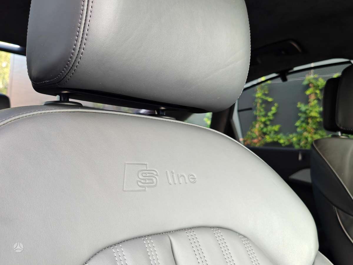 Audi A6, 2.0 l., Седан