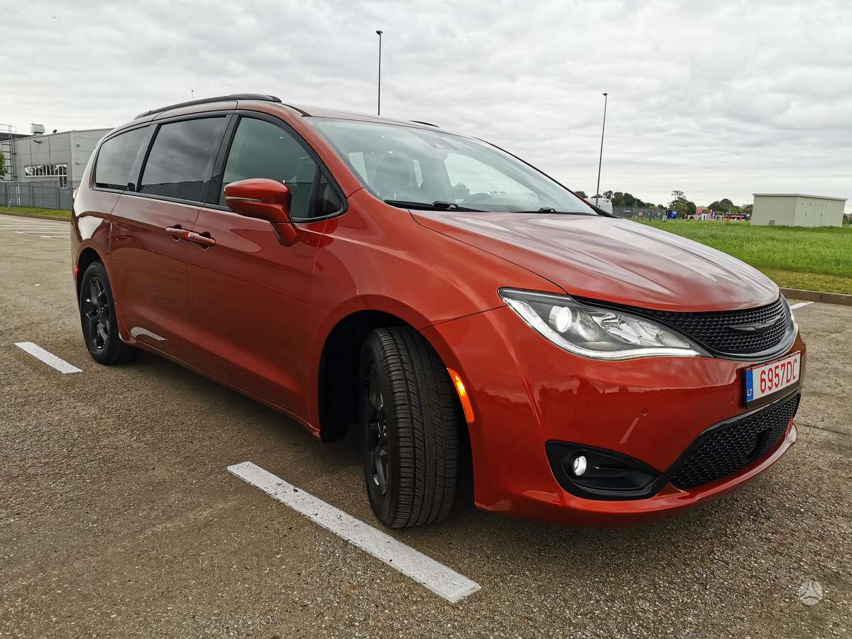 Chrysler Pacifica, 3.6 l., Минивэн