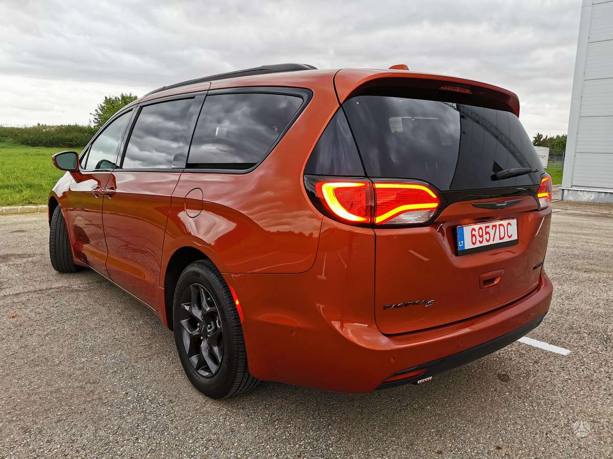 Chrysler Pacifica, 3.6 l., Минивэн