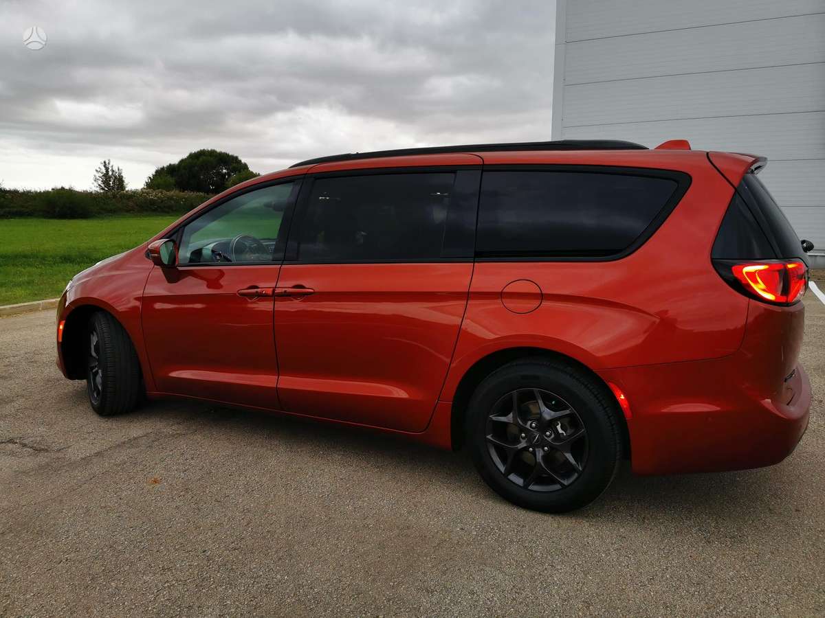 Chrysler Pacifica, 3.6 l., Минивэн