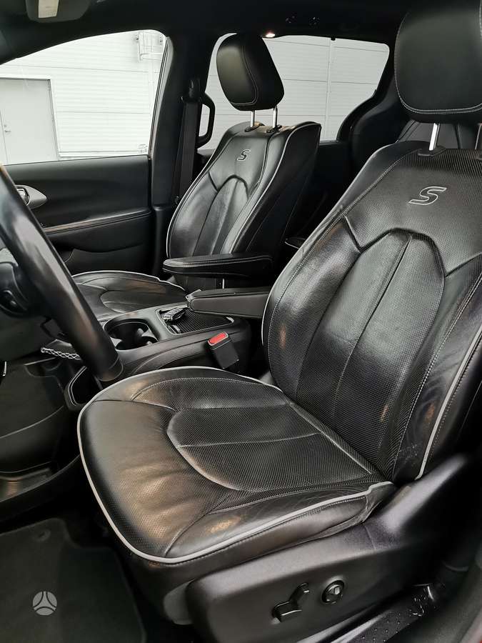 Chrysler Pacifica, 3.6 l., Минивэн
