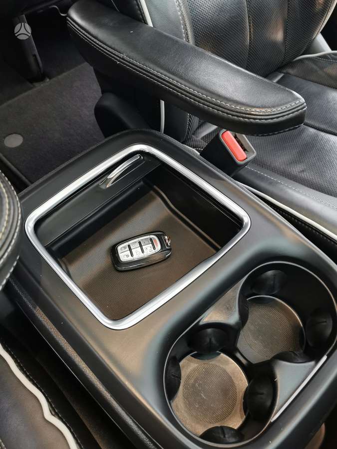 Chrysler Pacifica, 3.6 l., Минивэн