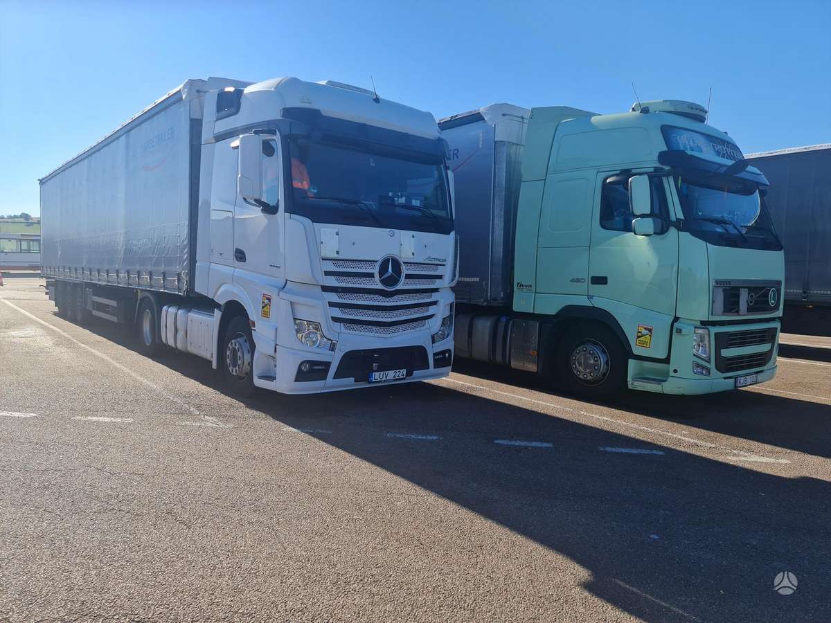 Volvo MB1845, double sleeper