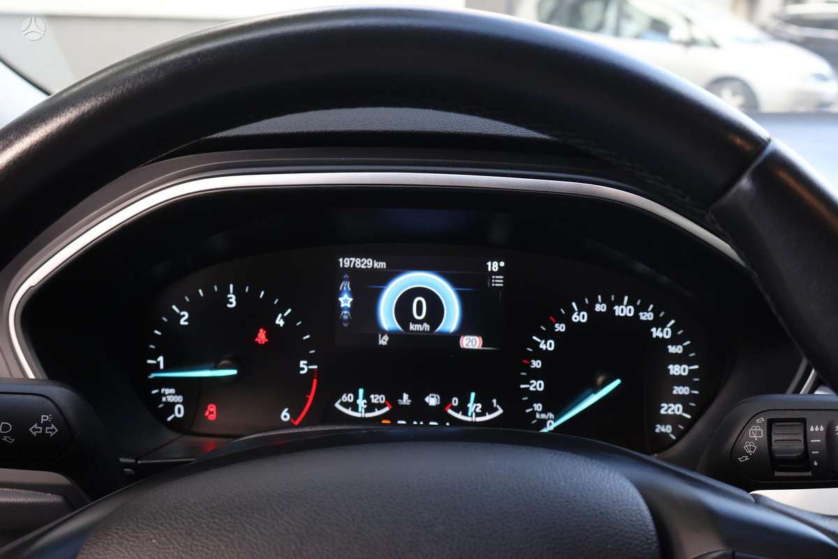 Ford Focus, 1.5 l., Хэтчбек