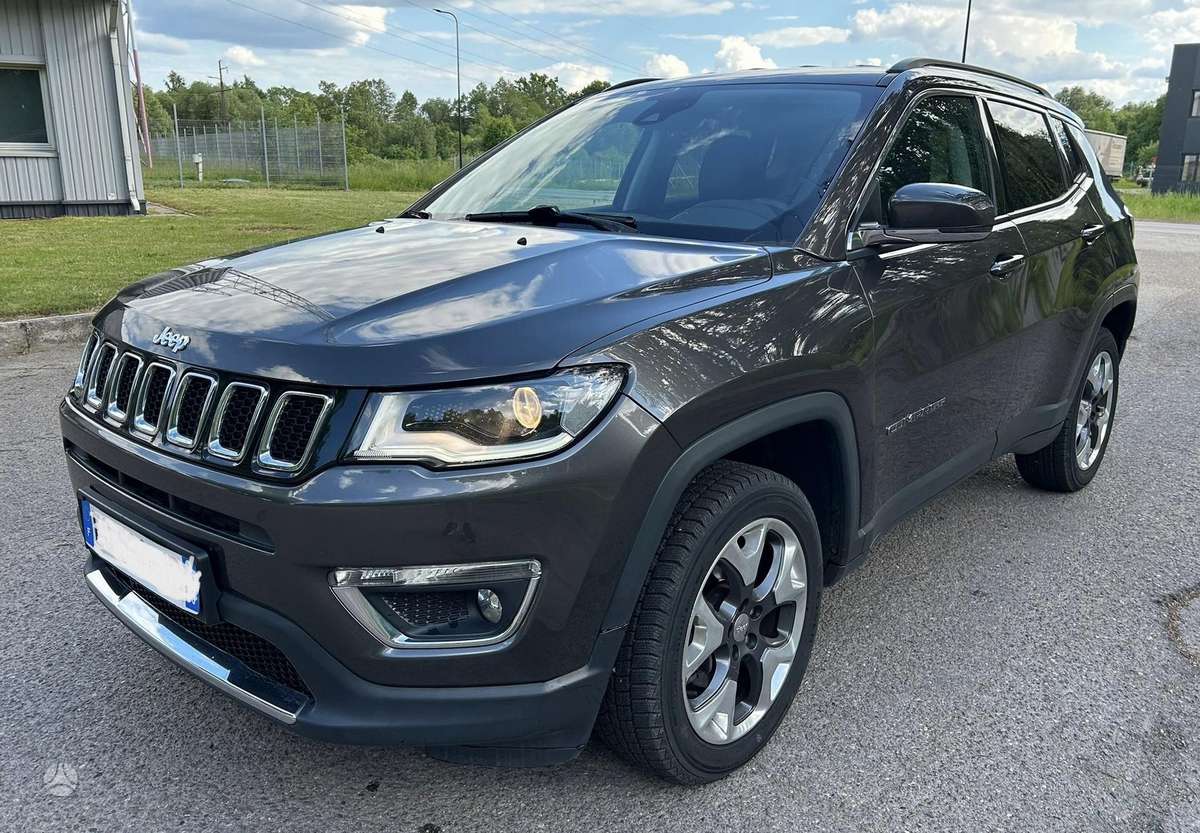 Jeep Compass, 2.0 l., off-road / crossover