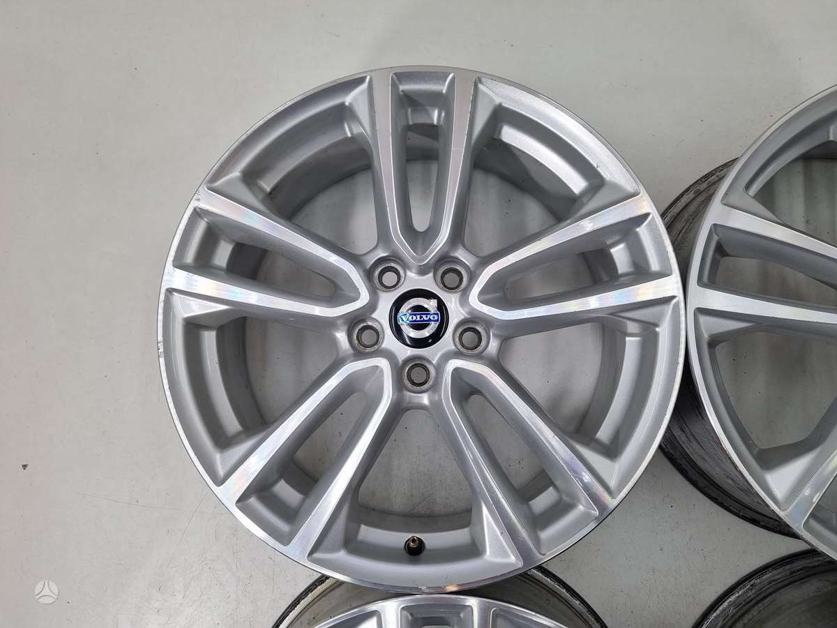 Volvo ET52, lengvojo lydinio, R18