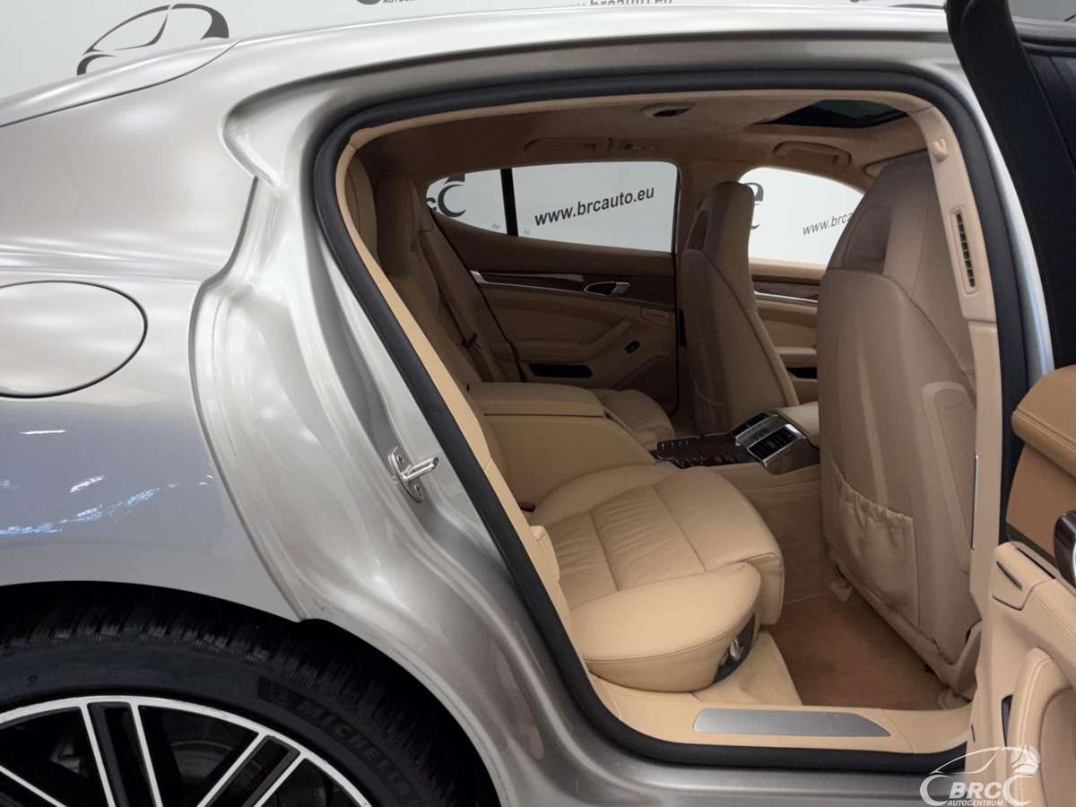 Porsche Panamera, 4.8 l., Седан
