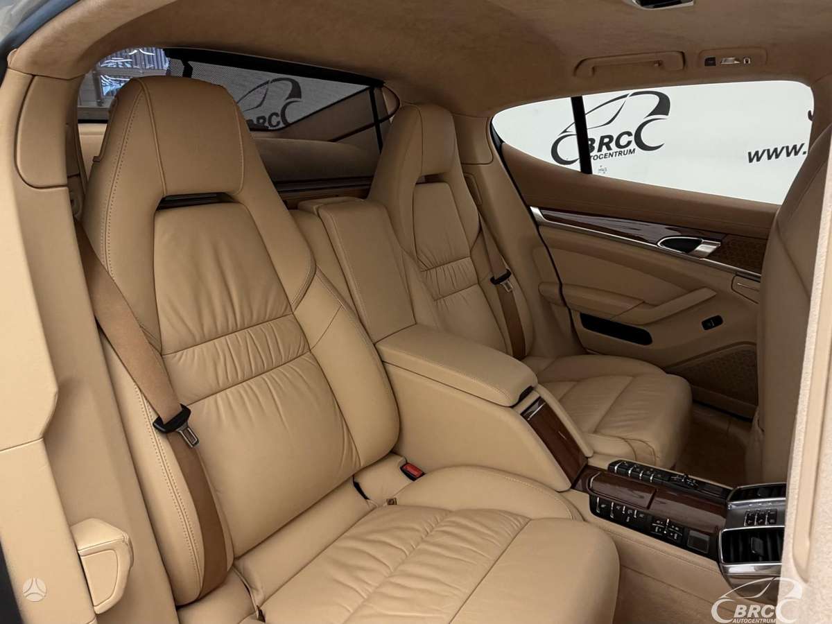 Porsche Panamera, 4.8 l., Седан