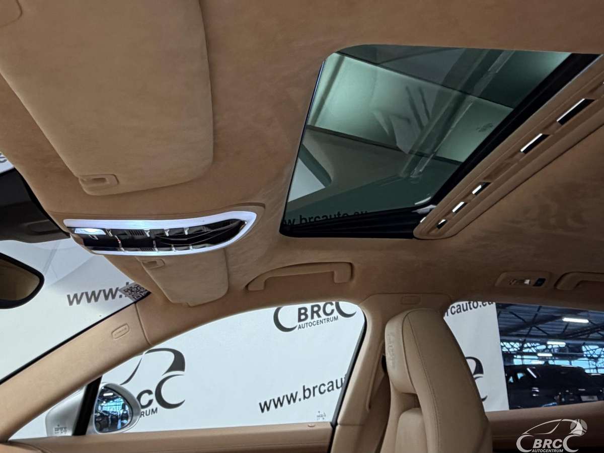 Porsche Panamera, 4.8 l., Седан