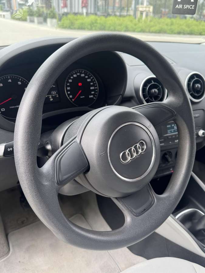 Audi A1, 1.4 l., Хэтчбек