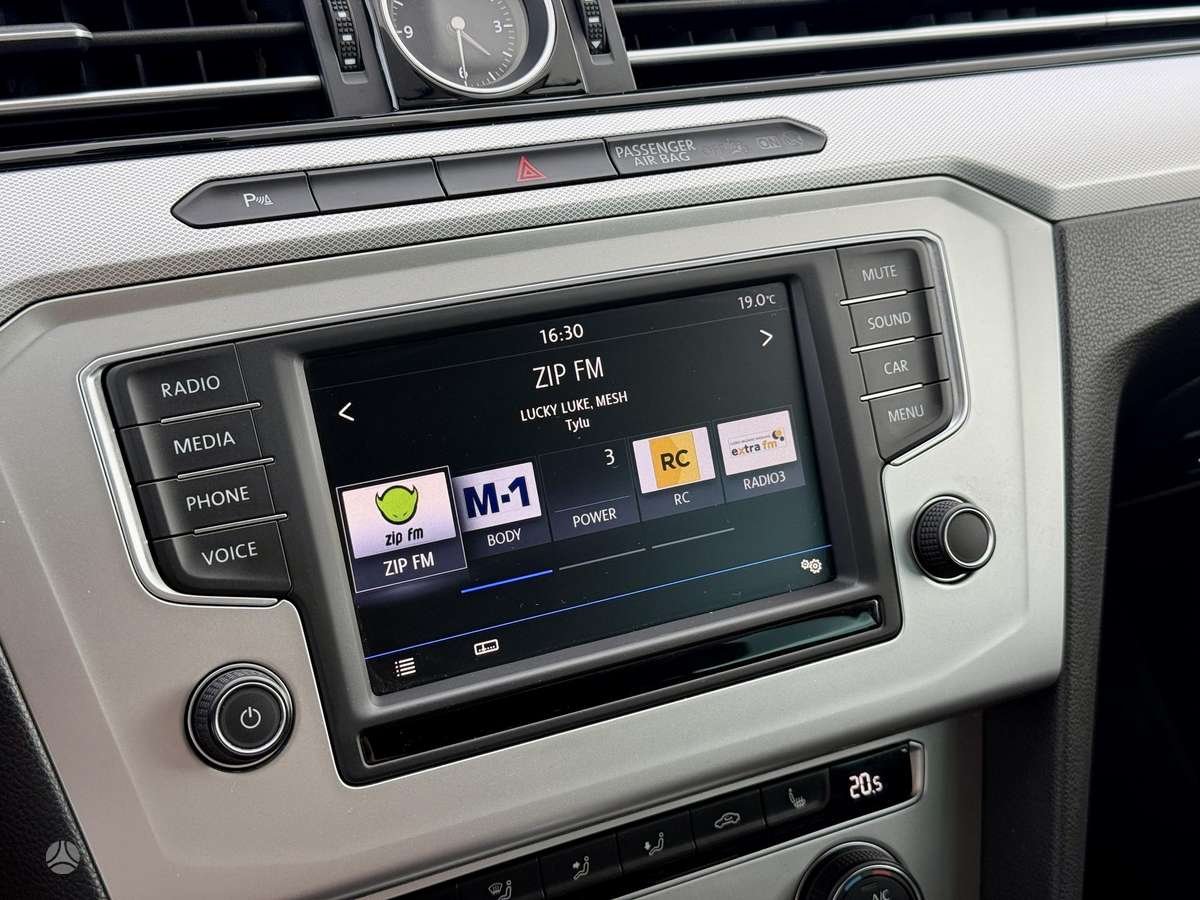 Volkswagen Passat, 2.0 l., Универсал