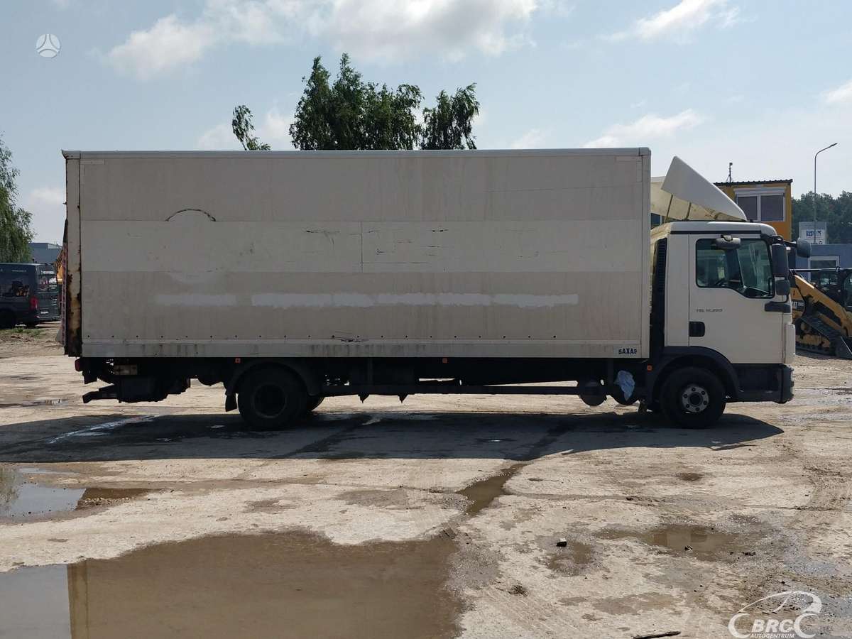 MAN 12.220, box trucks / box vans