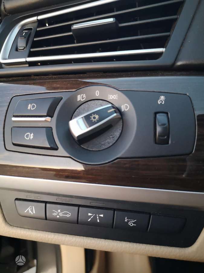 BMW 730, 3.0 l., Седан