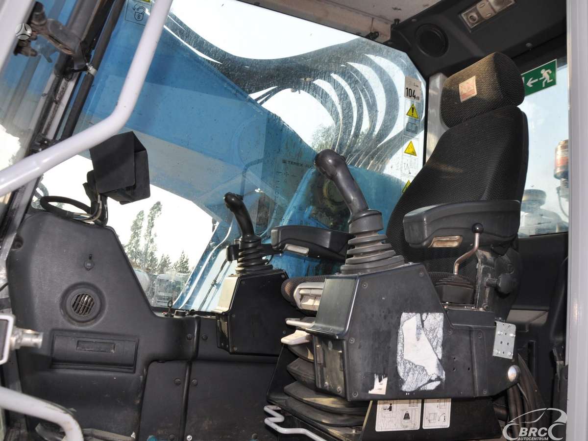 Fuchs MHL 360 E, excavator