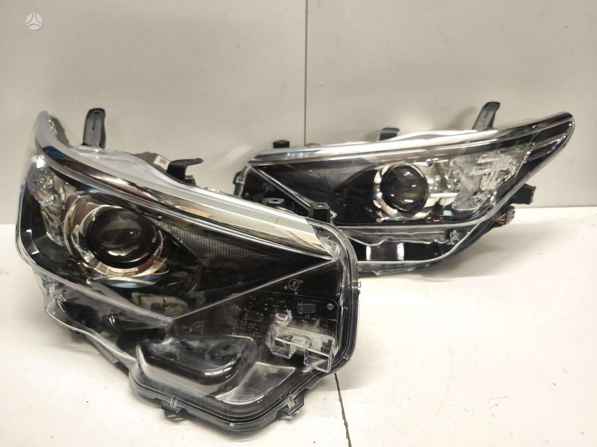 Toyota Auris, 8111002k30